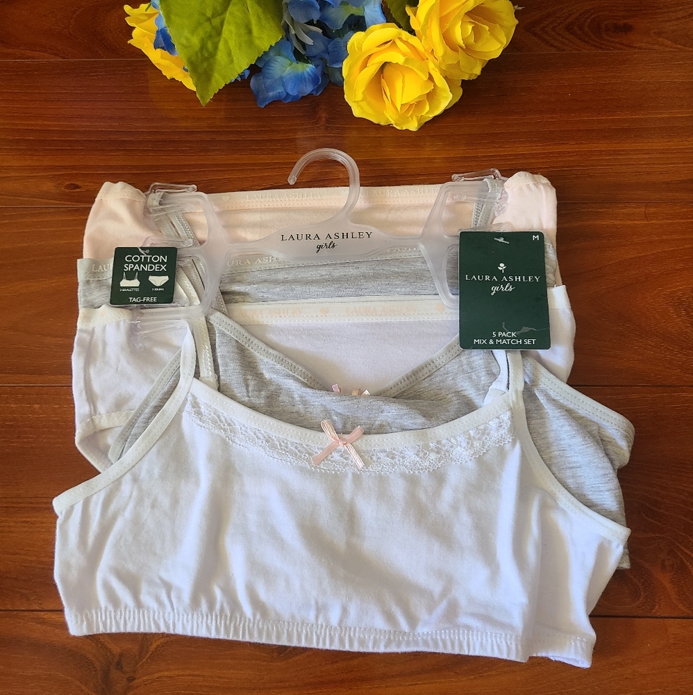 Laura Ashley Girls 5 Pack (2 Bralettes & 5 briefs) Size Medium 7/8